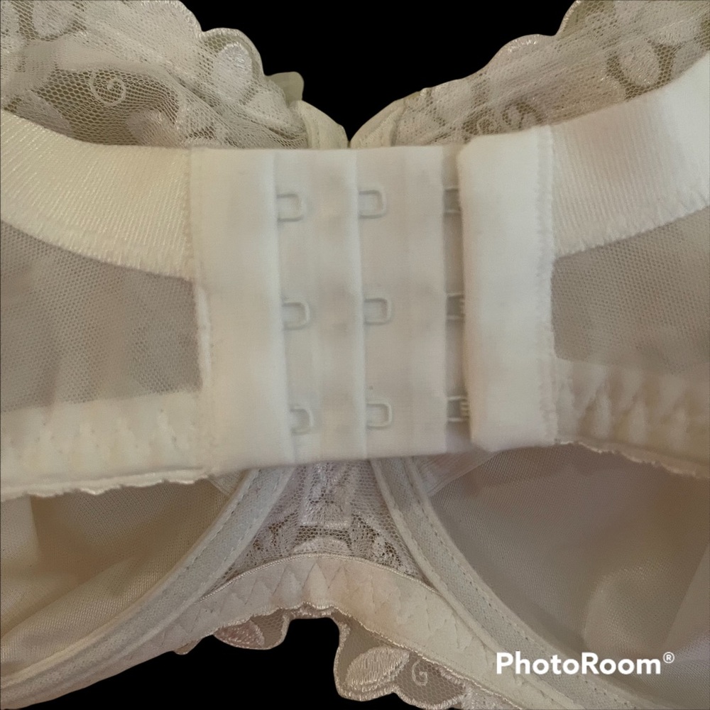 NWT White Full Size Unlined Underwire Bra w/ Lace Trim, Size 36H - Picture 6 of 8